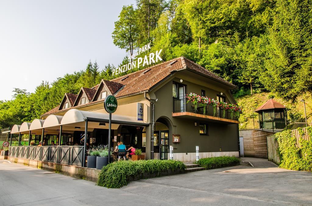 Penzion Park Lasko Exterior photo