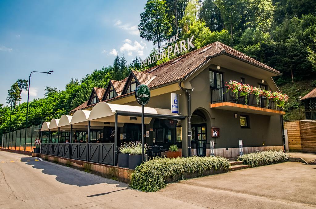 Penzion Park Lasko Exterior photo