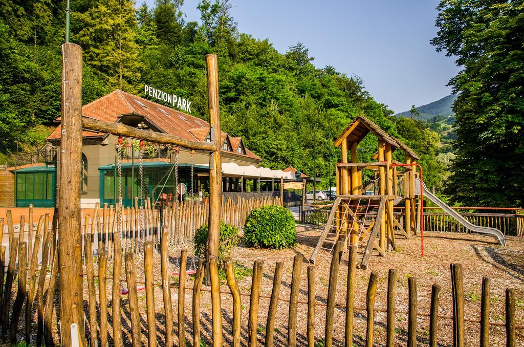 Penzion Park Lasko Exterior photo
